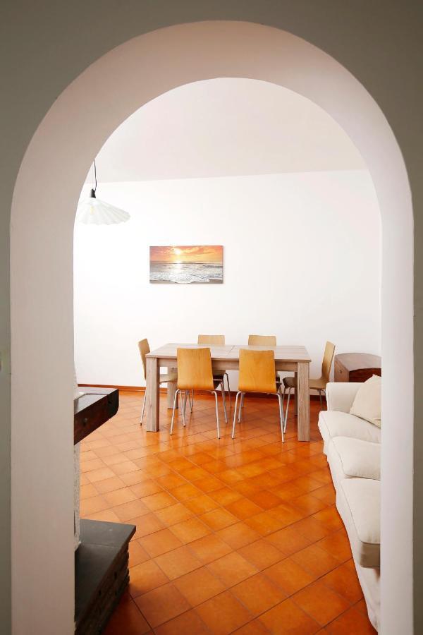 Appartamenti Diffusi Di Villa Fiorita Con Accesso Alle Piscine Della Struttura Principale Каттоліка Екстер'єр фото
